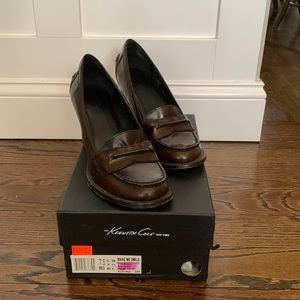 Kenneth Cole New York Brown Heels